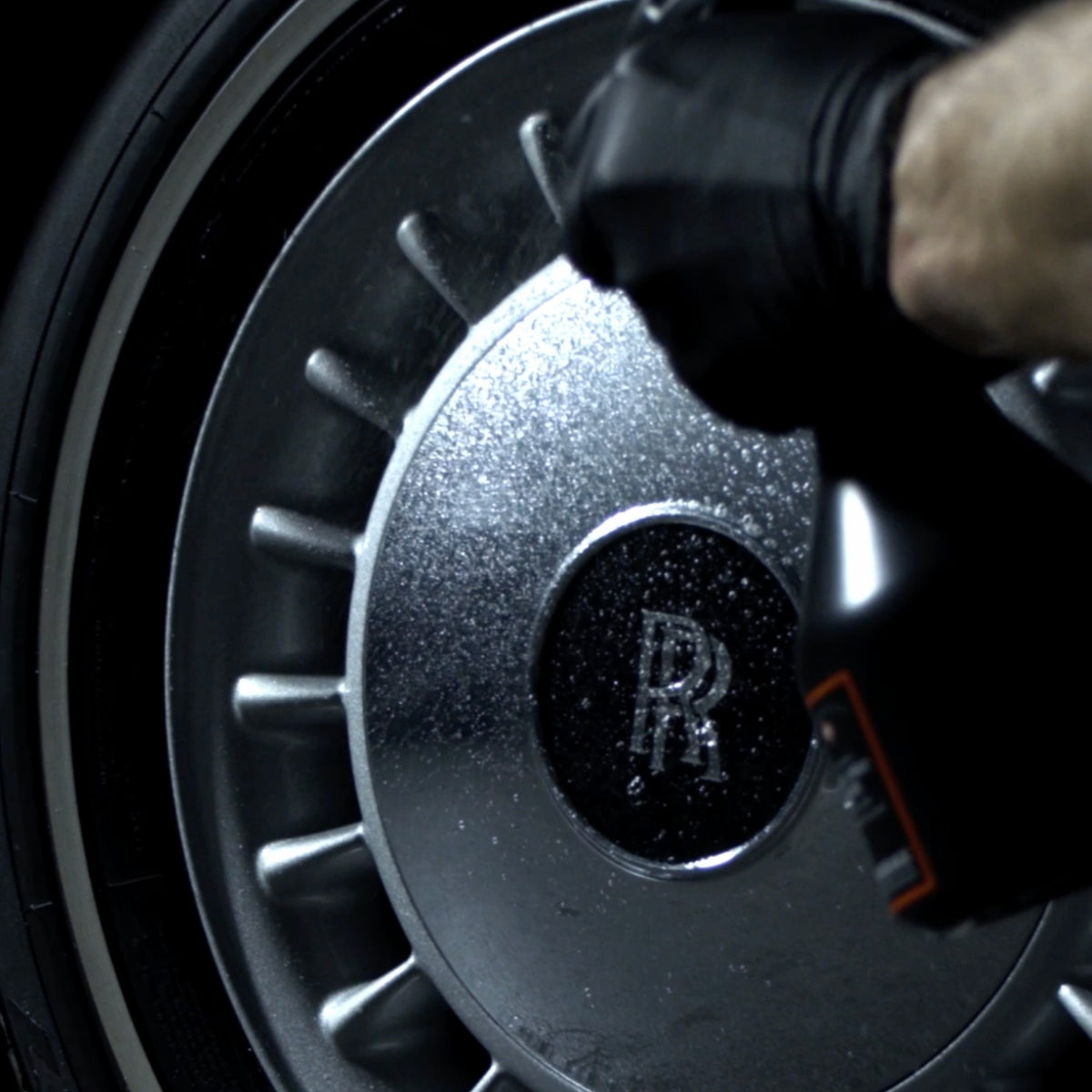 Ready-to-Use Wheel Cleaner Spray – Wheel Spray Forte | Swissvax