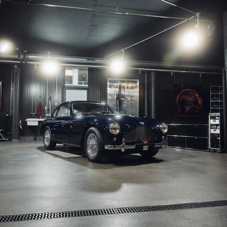 Classic Car Paint Care: Proper Treatment of Synthetic Resin, Nitrocellulose and Historic Finishes