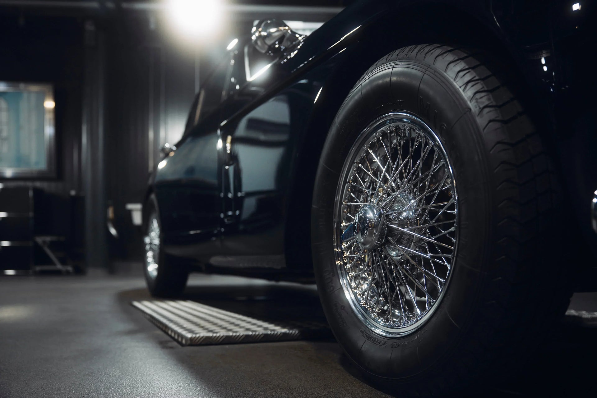 Wheel brush, soft wool or detailing brush? How to find the perfect tool for cleaning your rims